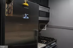 4 Monroe St, Rockville, MD 20850 - Photo 25