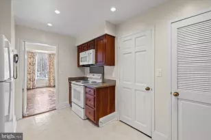 8101 Connecticut Ave, Chevy Chase, MD 20815 - Photo 15