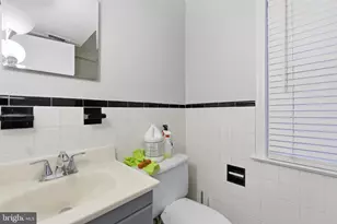 2224 Washington Ave, Silver Spring, MD 20910 - Photo 11