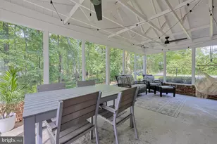 20720 Warfield Ct, Gaithersburg, MD 20882 - Photo 23