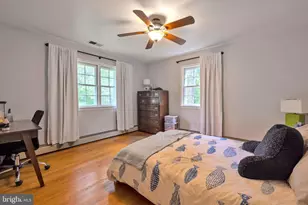 20720 Warfield Ct, Gaithersburg, MD 20882 - Photo 17