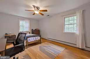 20720 Warfield Ct, Gaithersburg, MD 20882 - Photo 15