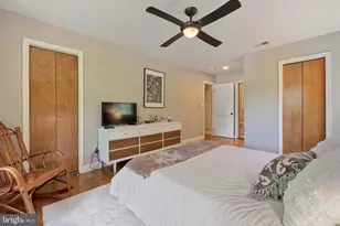 20720 Warfield Ct, Gaithersburg, MD 20882 - Photo 13