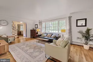 20720 Warfield Ct, Gaithersburg, MD 20882 - Photo 3