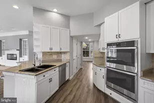 12604 Running Brook Dr, Clarksburg, MD 20871 - Photo 19