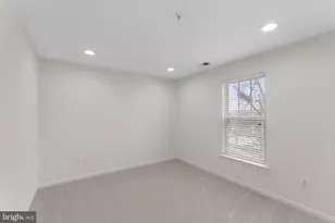 12604 Running Brook Dr, Clarksburg, MD 20871 - Photo 33