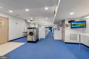 10201 Grosvenor Pl, Rockville, MD 20852 - Photo 25