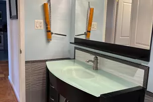 5225 Pooks Hill Rd, Bethesda, MD 20814 - Photo 15