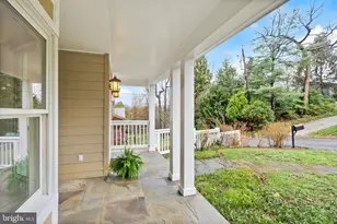 6523 79th Pl, Cabin John, MD 20818 - Photo 5