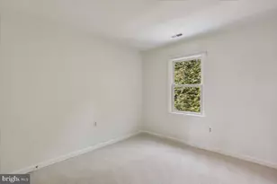 5700 Magic Mountain Dr, North Bethesda, MD 20852 - Photo 35