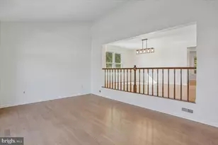 5700 Magic Mountain Dr, North Bethesda, MD 20852 - Photo 9