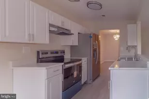 9416 Penshurst Ct, Gaithersburg, MD 20886 - Photo 3