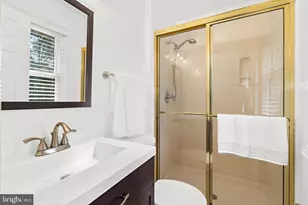 686 College Pkwy, Rockville, MD 20850 - Photo 23