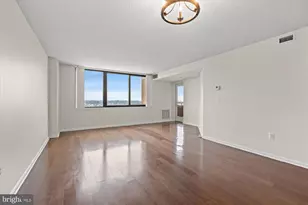 10101 Grosvenor Pl, Rockville, MD 20852 - Photo 17