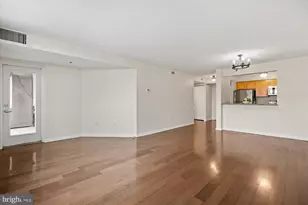 10101 Grosvenor Pl, Rockville, MD 20852 - Photo 13