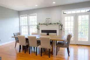 10483 Damascus Park Ln, Damascus, MD 20872 - Photo 9