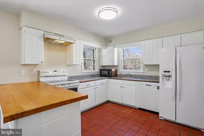 705 College Parkway, Rockville, MD 20850 - Photo 5