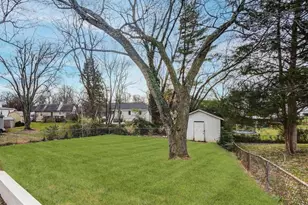 1117 Broadwood Dr, Rockville, MD 20851 - Photo 3