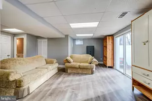 1117 Broadwood Dr, Rockville, MD 20851 - Photo 33