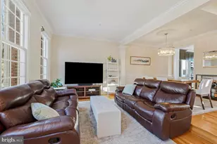 6032 Stonehenge Pl, North Bethesda, MD 20852 - Photo 5