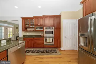 5715 Lone Oak Dr, Bethesda, MD 20814 - Photo 19