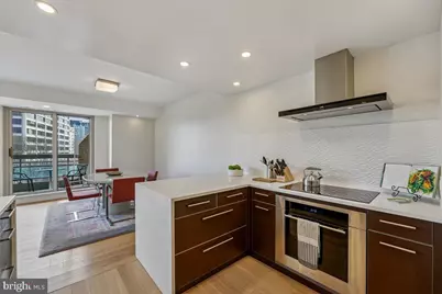 5600 Wisconsin Avenue #705, Chevy Chase, MD 20815 - Photo 11