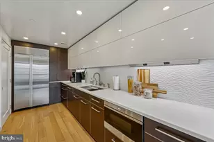 5600 Wisconsin Ave, Chevy Chase, MD 20815 - Photo 13