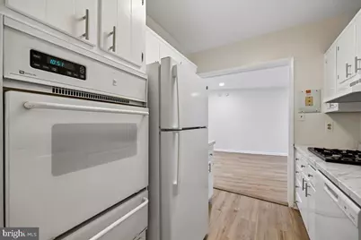10500 Rockville Pike #328, Rockville, MD 20852 - Photo 23