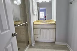 7244 Greentree Rd, Bethesda, MD 20817 - Photo 13