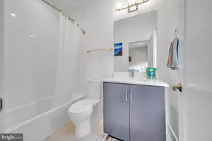 11326 Emerald Park Rd, Potomac, MD 20854 - Photo 17