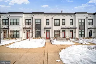 11326 Emerald Park Rd, Potomac, MD 20854 - Photo 3