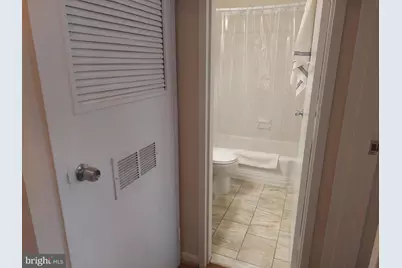 10208 Rockville Pik #302, Rockville, MD 20852 - Photo 5