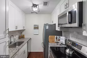 10701 Hampton Mill Terrace, North Bethesda, MD 20852 - Photo 13