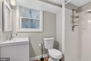 7903 Woodbury Dr, Silver Spring, MD 20910 - Photo 17