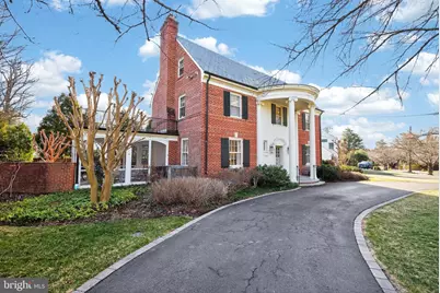 5208 Woodlawn Avenue, Chevy Chase, MD 20815 - Photo 3