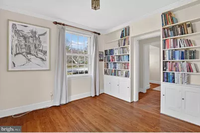 5208 Woodlawn Avenue, Chevy Chase, MD 20815 - Photo 9