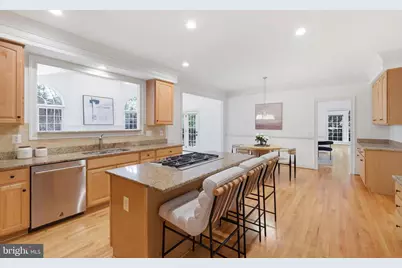 10405 Sandringham Court, Potomac, MD 20854 - Photo 27