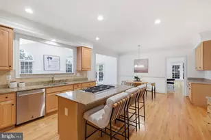 10405 Sandringham Ct, Potomac, MD 20854 - Photo 27