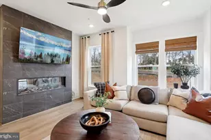 2014 Henson Norris St, Rockville, MD 20850 - Photo 3