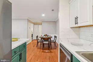 18202 Chalet Dr, Germantown, MD 20874 - Photo 13