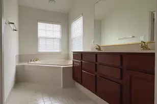 13416 Fountain Club Dr, Germantown, MD 20874 - Photo 37