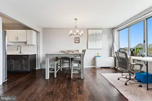 10201 Grosvenor Pl, North Bethesda, MD 20852 - Photo 13