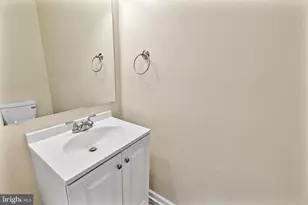 17425 Hughes Rd, Poolesville, MD 20837 - Photo 11