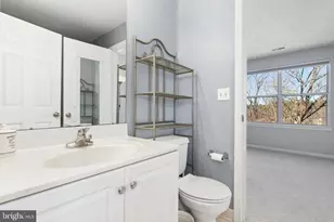 10007 Vanderbilt Cir, Rockville, MD 20850 - Photo 23