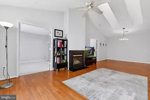 10007 Vanderbilt Cir, Rockville, MD 20850 - Photo 5