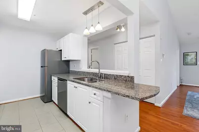 10007 Vanderbilt Circle #14, Rockville, MD 20850 - Photo 11