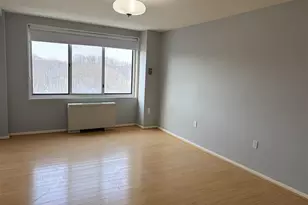 10201 Grosvenor Pl, Rockville, MD 20852 - Photo 5