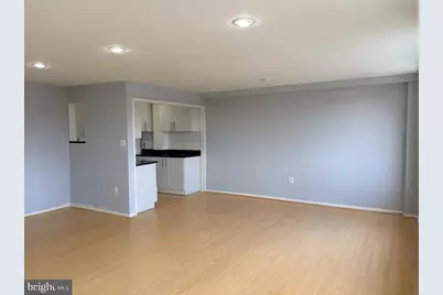 10201 Grosvenor Place #1205, Rockville, MD 20852 - Photo 3