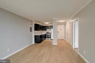 5225 Pooks Hill Rd, Bethesda, MD 20814 - Photo 1