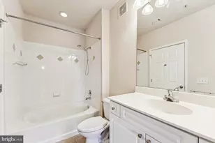 501 Hungerford Dr, Rockville, MD 20850 - Photo 15